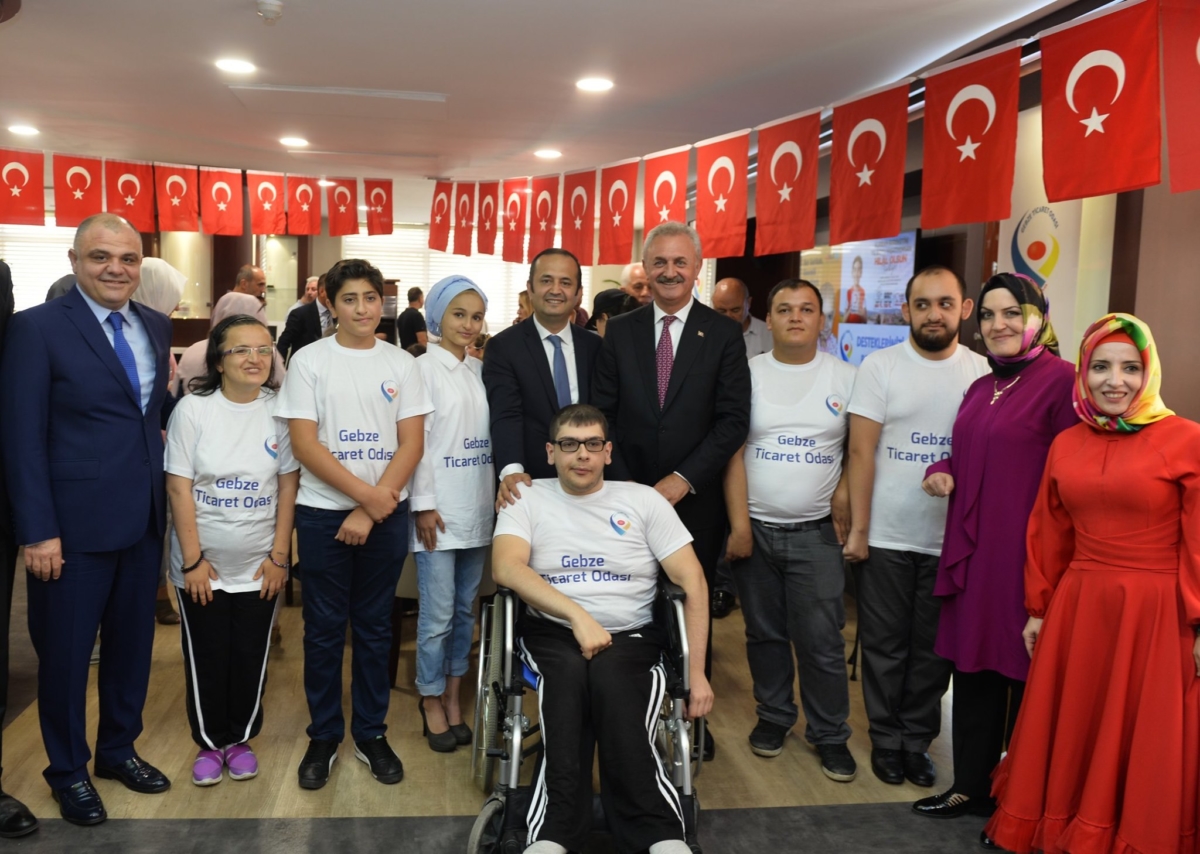 Yeni Dünya Özel Eğitim ve Rehabilitasyon Merkezi Sevgi Melekleri Atölyesi özel öğrencilerimizin sergisinden...